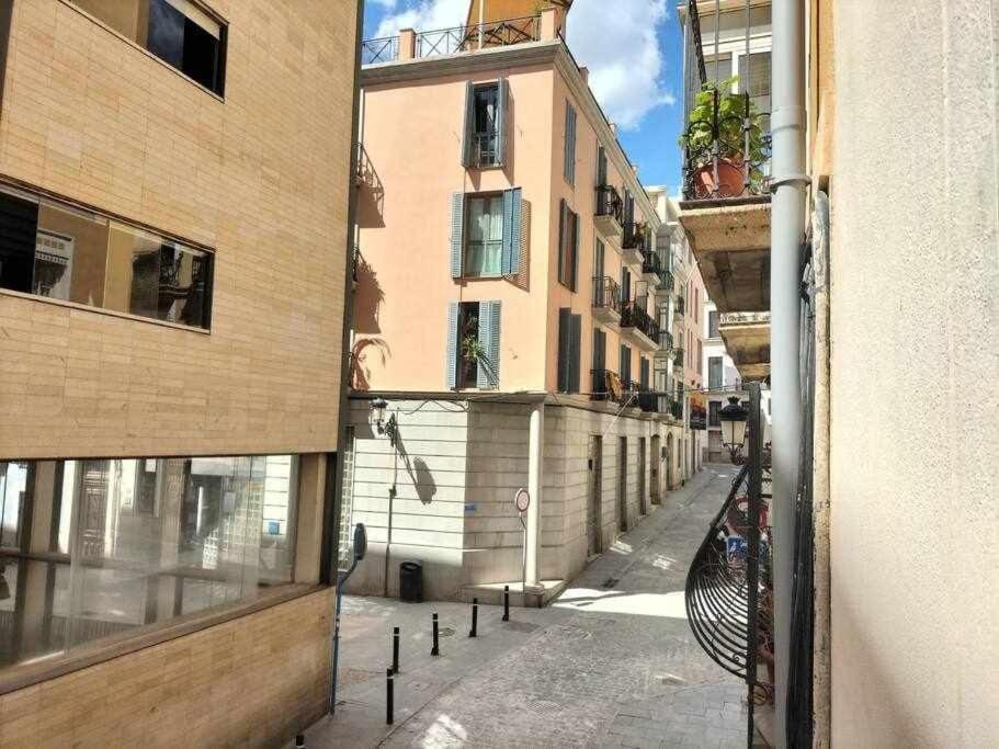 Loft Old City Couples Getaway อาลิกันเต ภายนอก รูปภาพ